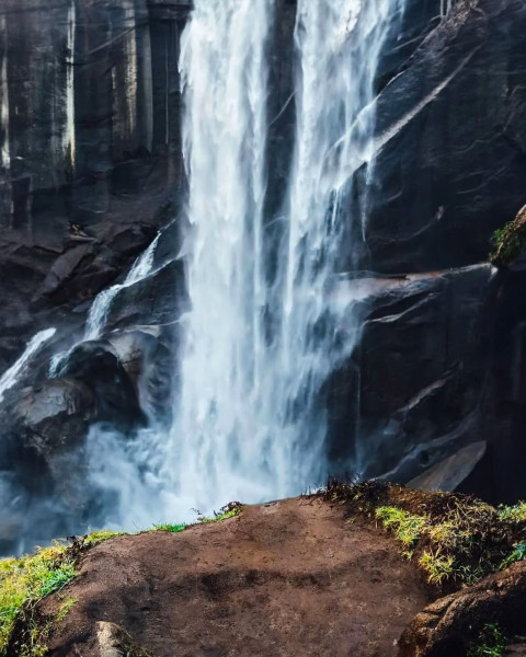 Free photo of CB Editing Background (with Waterfall and Rock)