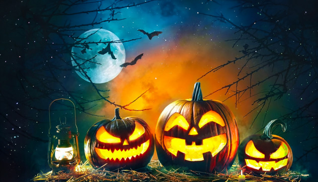 Free photo of Picsart Editing Background (with Halloween and Moon)