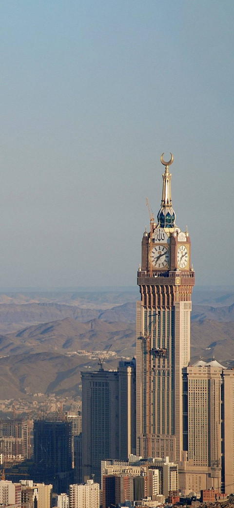 Free photo of Makkah Royal Clock Tower Hotel