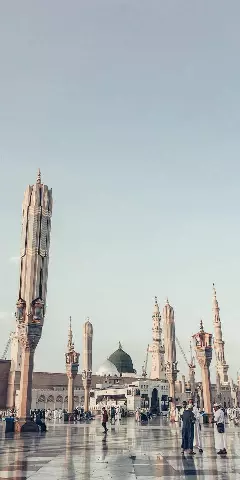 Al-Masjid al-Nabawi in Medina